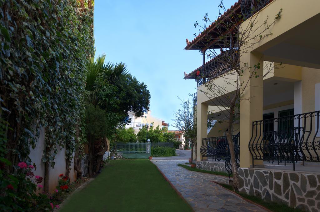 Anesis Apartments Chrani Exterior photo